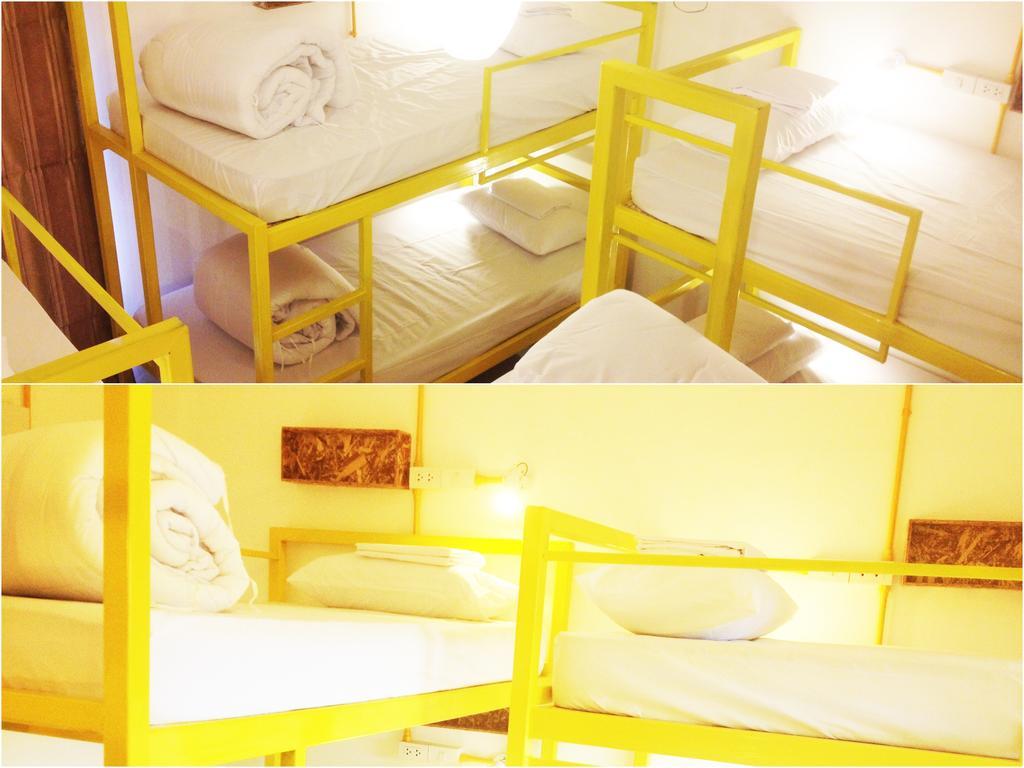 Safe And Sound Hostel Chiang Mai Esterno foto