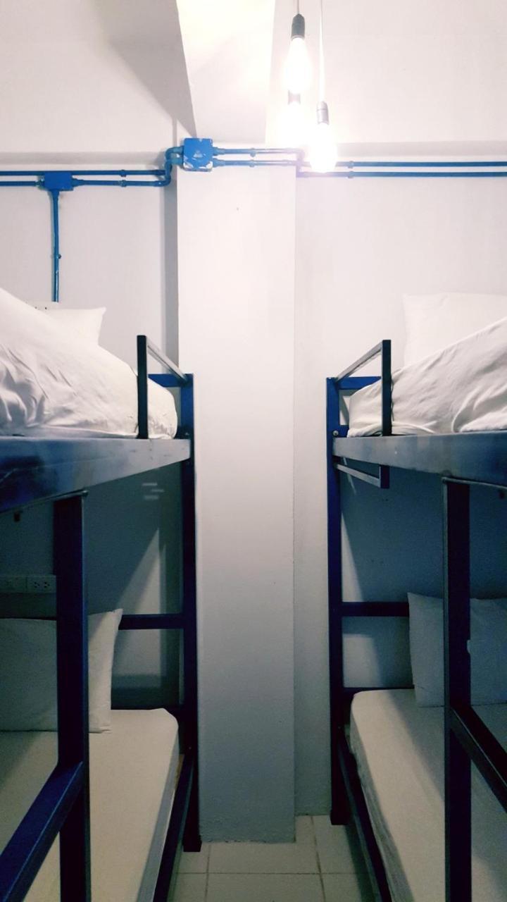 Safe And Sound Hostel Chiang Mai Esterno foto