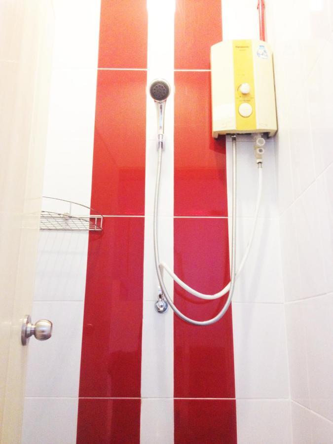 Safe And Sound Hostel Chiang Mai Esterno foto