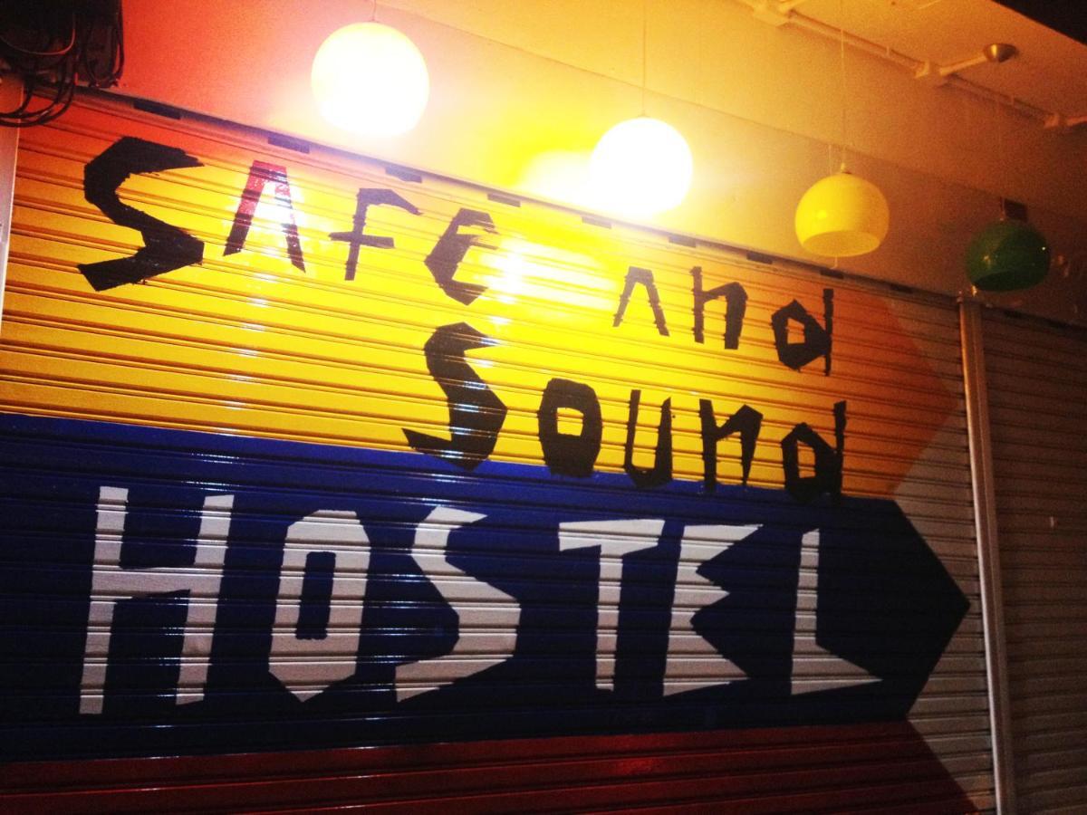 Safe And Sound Hostel Chiang Mai Esterno foto